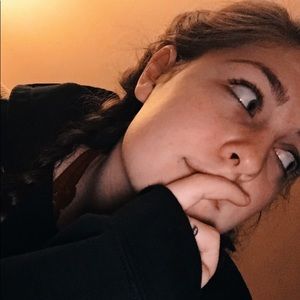 Meet your Posher, Emma